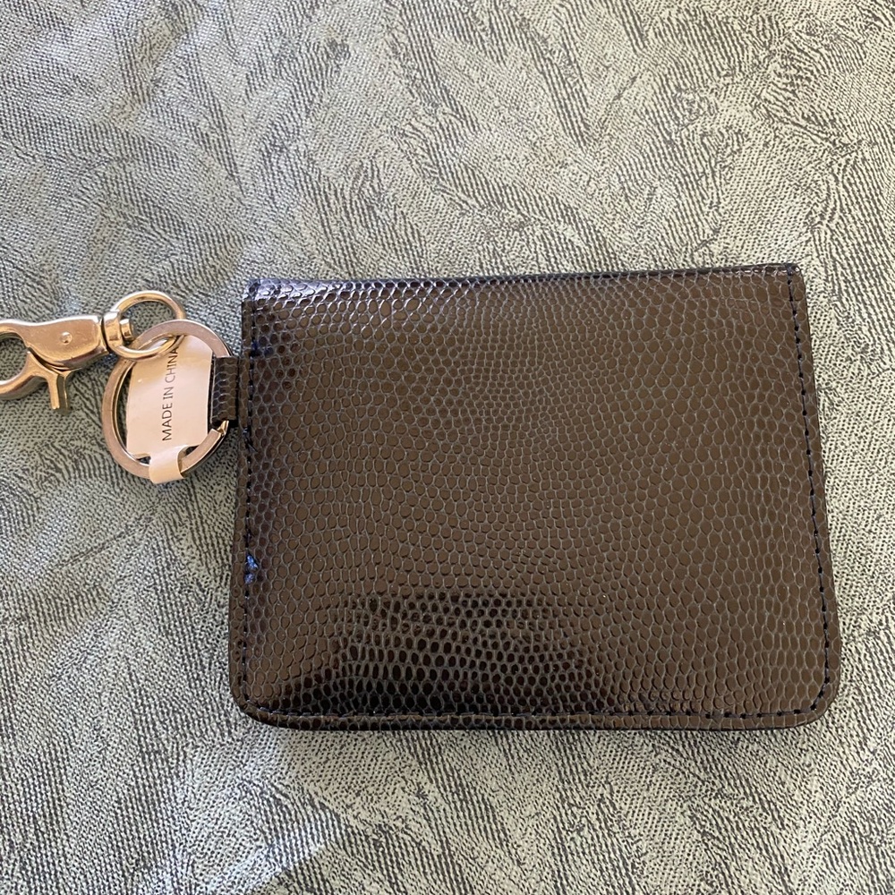Fairview Wallet - Picture 2 of 3